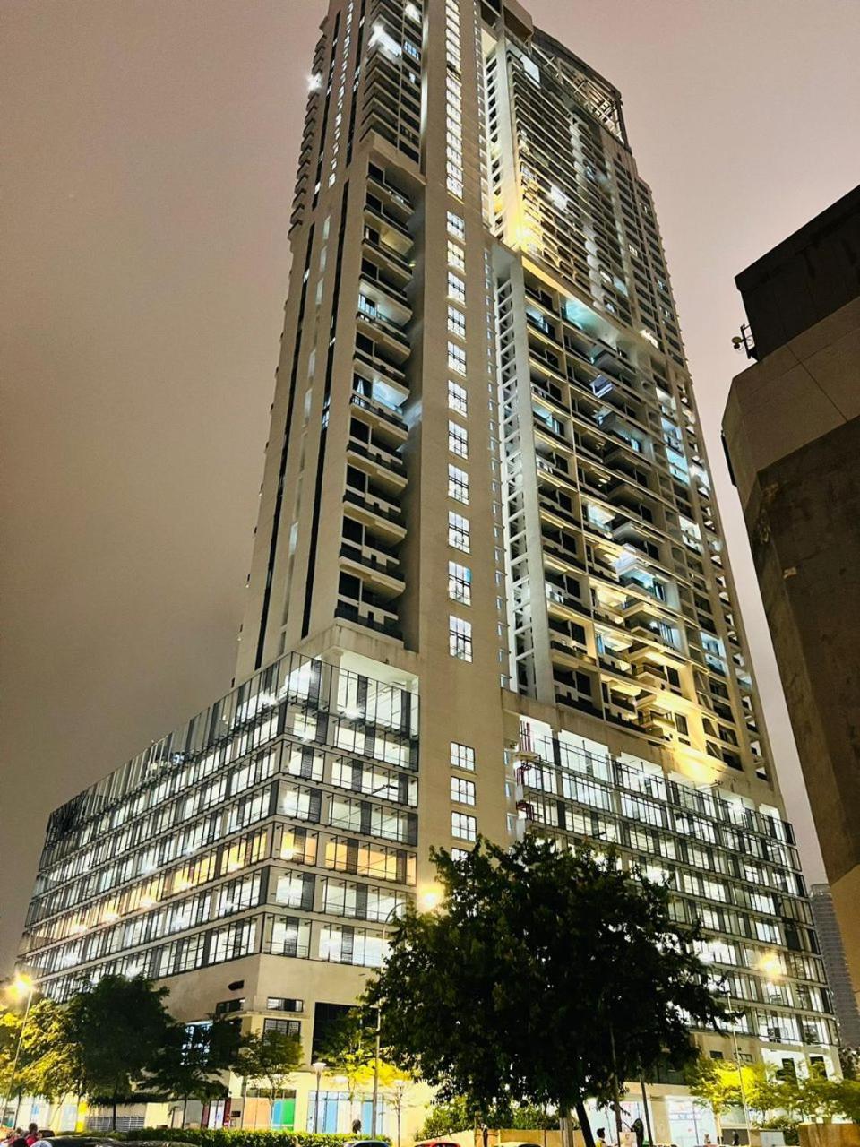 The Luxe Colony Skypool By Tasu Home Kuala Lumpur Eksteriør bilde